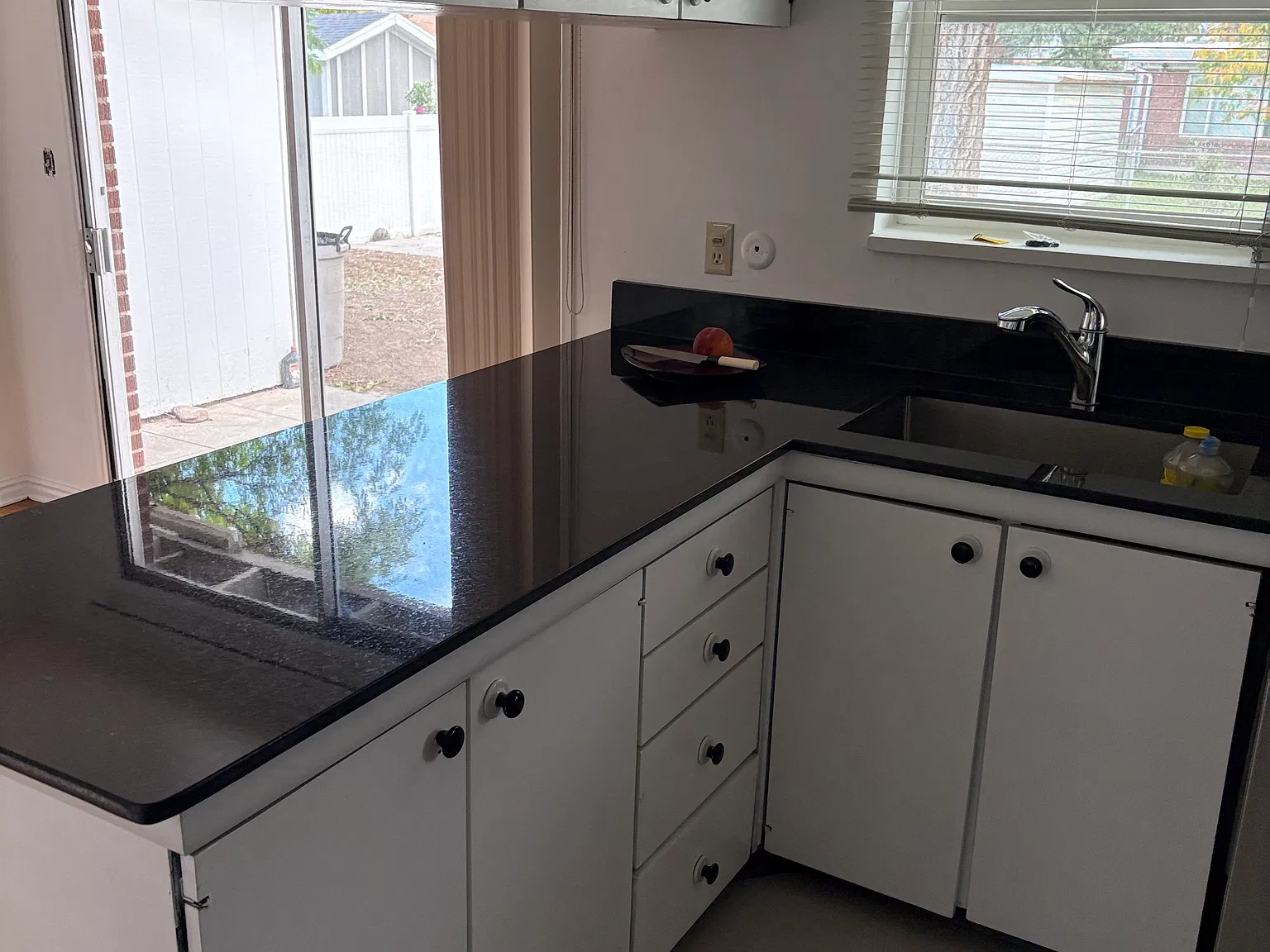 4 bed, 1674 sqft, $2,700 — Photo 4