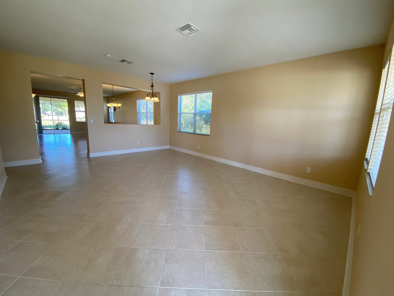 25748 Deep Creek Boulevard — Photo 4