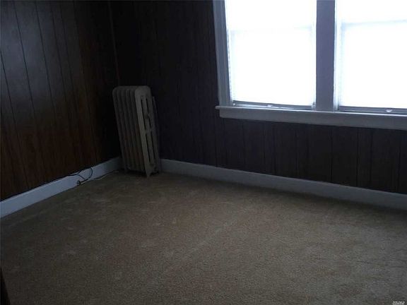 4th image of 8847 212th Pl