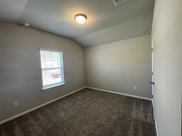 404 Grasslands Trl — Photo 12
