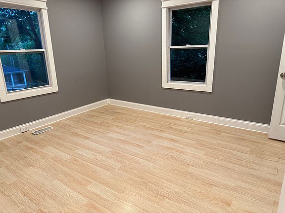 4th image of 2503 E Glenwood Ave