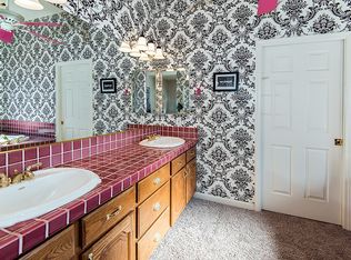 2860 Sierra Manor Dr, Minden, NV 89423