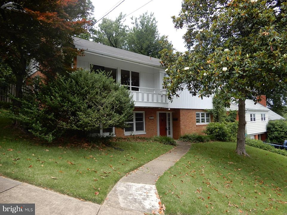 1st image of 5915 5th St N