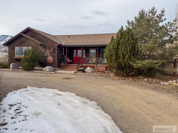 58 Crane Ln, Challis, ID 83226