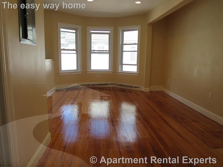 55 Marion St — Photo 6