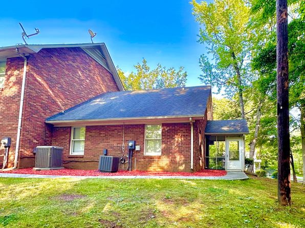 42 Southbrook Dr APT D, York, SC 29745