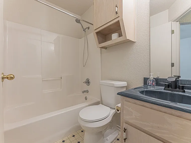 4409 Bowles Dr — Photo 14