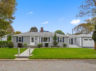 2 Smith Rd, Rockport, MA 01966