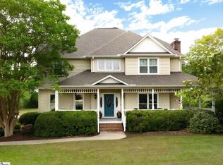 106 Knoll Creek Dr, Simpsonville, SC 29680