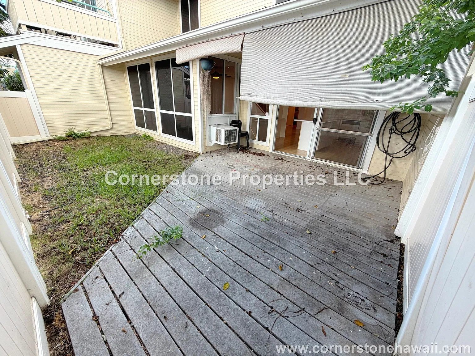 421LAM - 1 — Photo 2