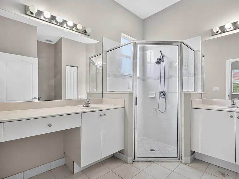 6305 Spring Lake Ter — Photo 19