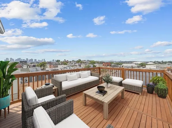 437 Chelsea St #2, Boston, MA 02128