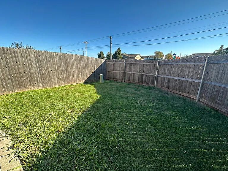 4600 Loch Ln — Photo 5
