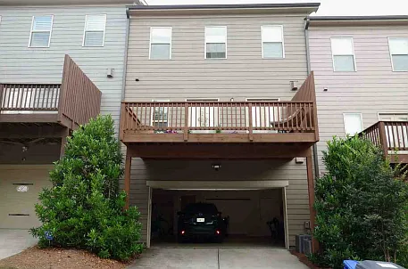 4 bed, 2500 sqft, $4,000 — Photo 3