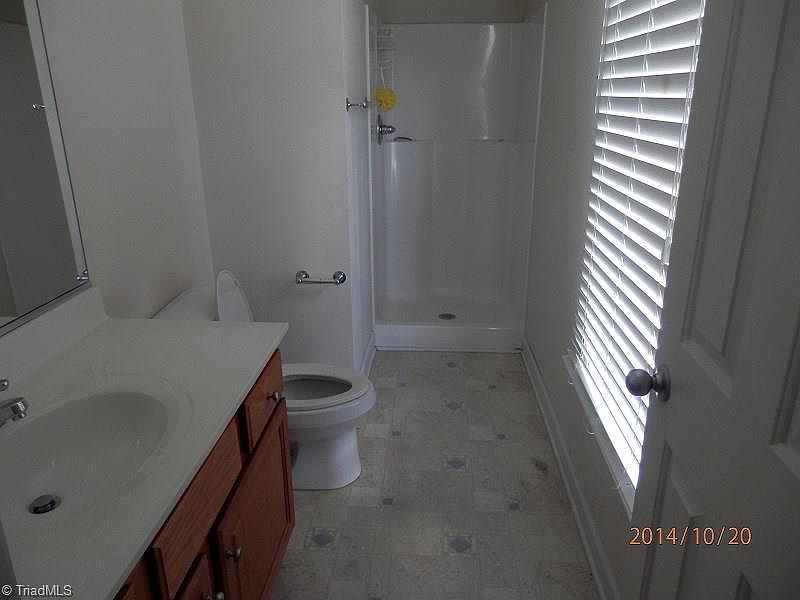 2nd image of 254 Summit Dr