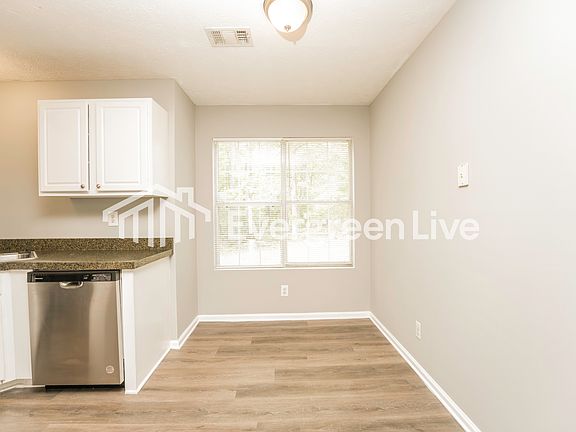 5th image of 6668 Rebecca Lou Ln