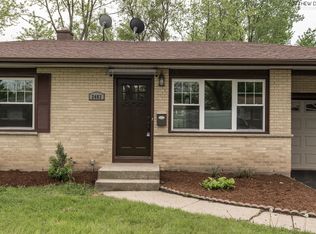 2403 Cedar St, Rolling Meadows, IL 60008