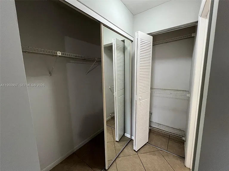 809 NE 214th Ln #2 — Photo 17