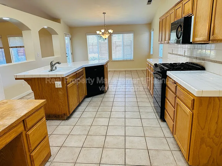 2012 Riverview Dr — Photo 20