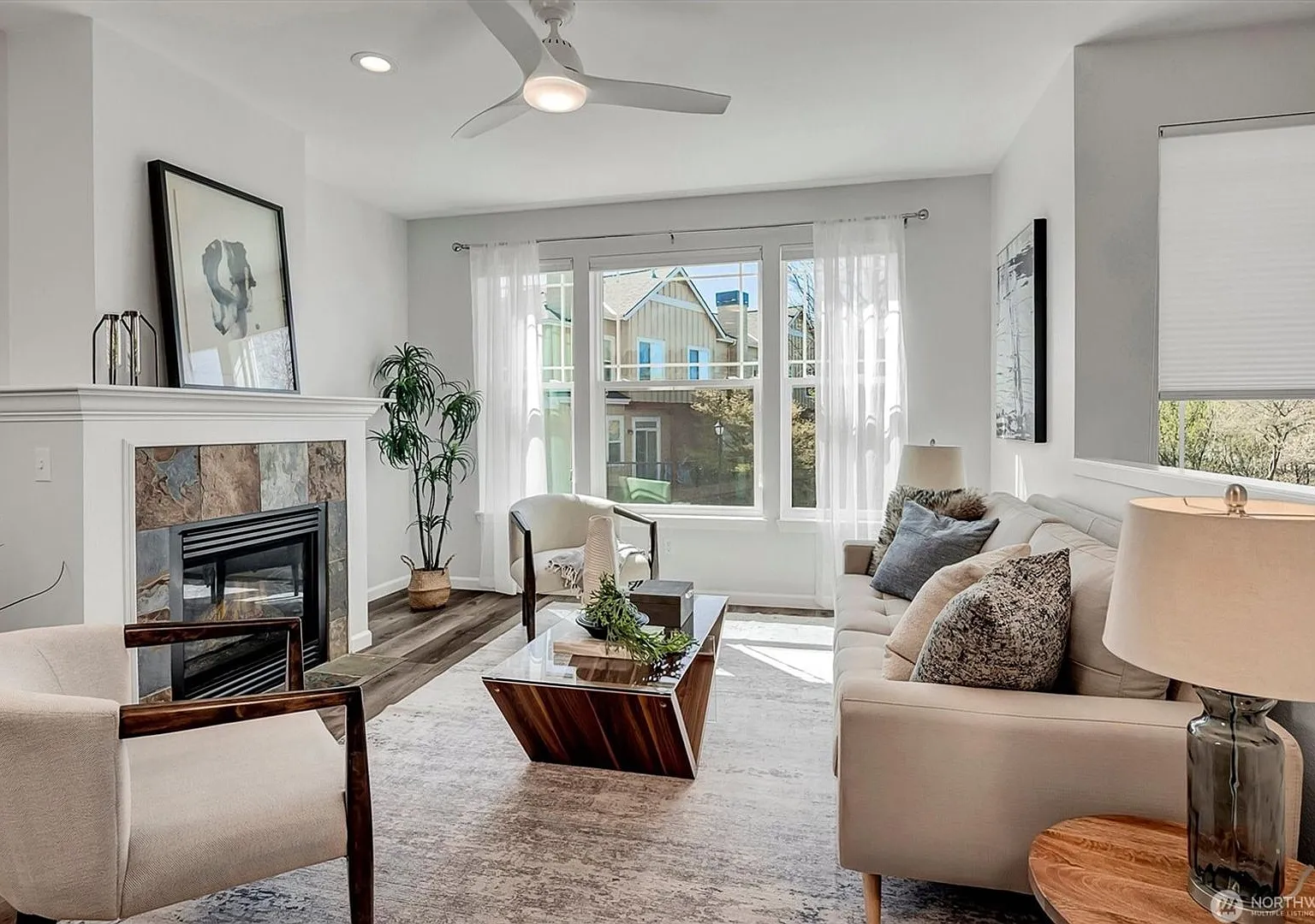 2Bd/2.25Ba Redmond Townhome — Photo 4