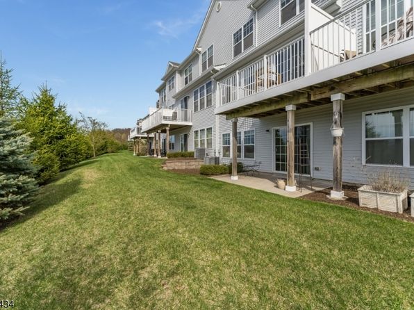 5 Blazingstar Way, Allamuchy Twp., NJ 07840