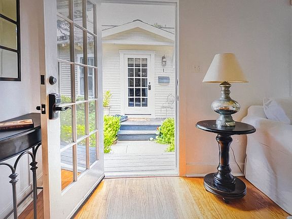 4th image of 812 14th St #5