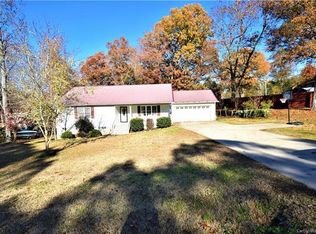 3980 Henry Dellinger Rd, Maiden, NC 28650