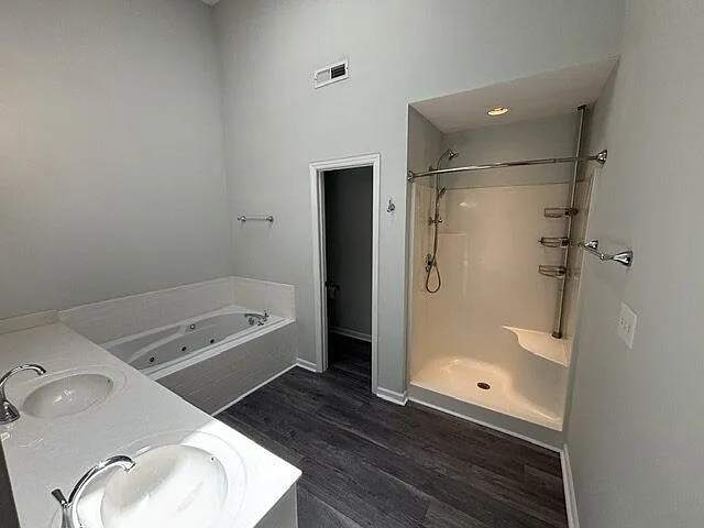 1102 Turtle Creek Rd #H — Photo 8