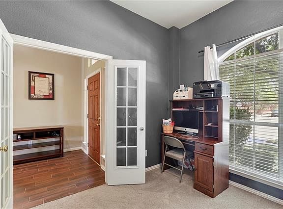 3rd image of 1412 Forest Oaks Ct