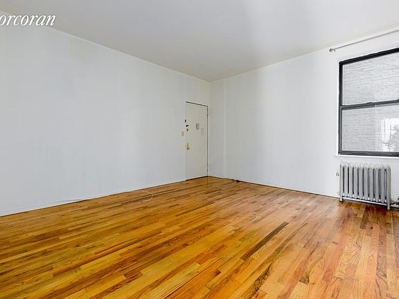 3rd image of 101 W 10th St #2