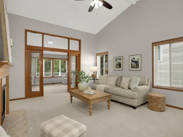 18677 Kalmar Trl, Lakeville, MN 55044