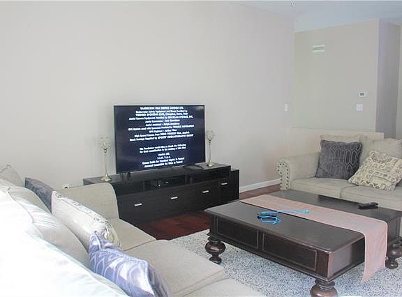 5th image of 214 Jessamine Ave