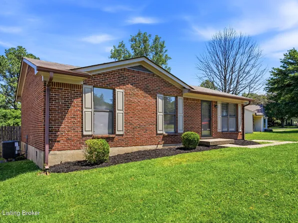 7902 Rochelle Rd, Louisville, KY 40228