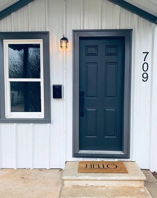 2 bed, 860 sqft, $1,400 — Photo 3