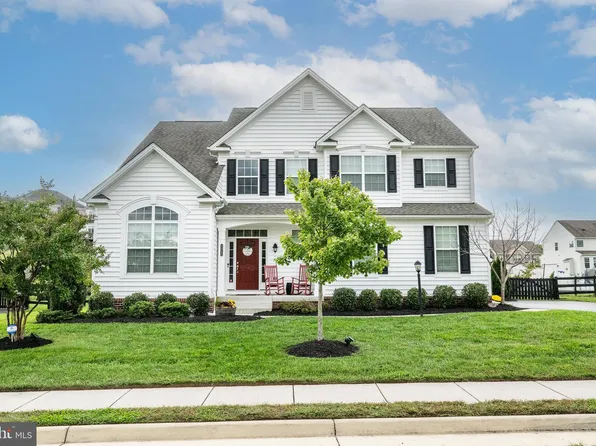 43285 Heavenly Cir, Leesburg, VA 20176