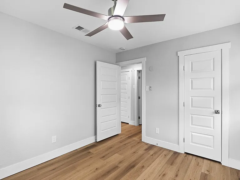 506 Rogers Way — Photo 21