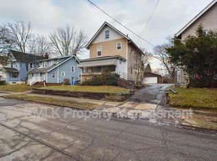 1299 Girard St, Akron, OH 44301