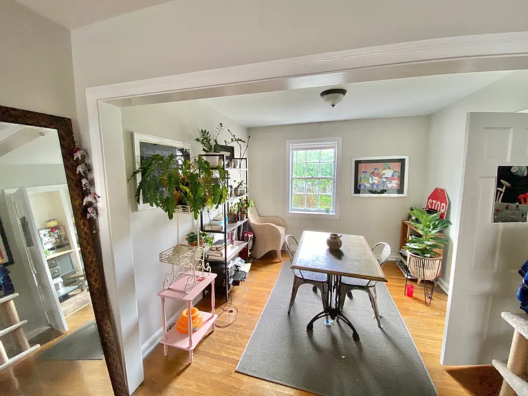 2848 Thornhill Rd — Photo 6