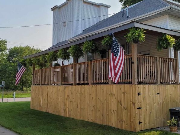 202 E Pleasant, Cincinnati, IA 52549