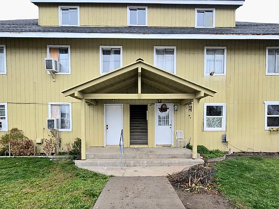 4th image of 703 Pioneer Ave #4