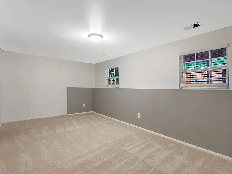 1848 Heather Glen Ct — Photo 37