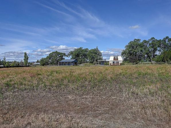 1766 SW Quail Dr, Madras, OR 97741