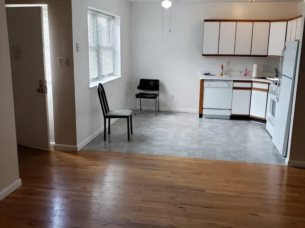 1314 Jericho Tpke Unit 3, New Hyde Park, NY 11040