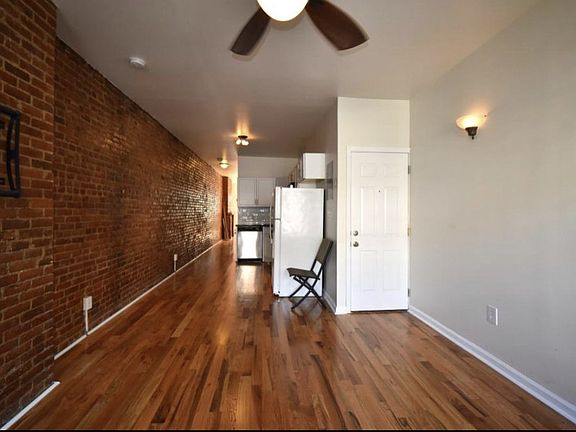4th image of 353 7th St APT 3