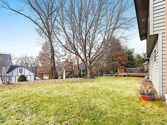 5th image of 6209 N Heather Oak Dr