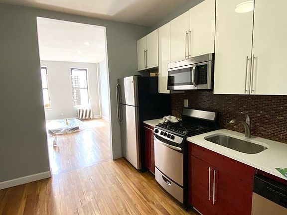 2nd image of 318 E 126th St APT 1D