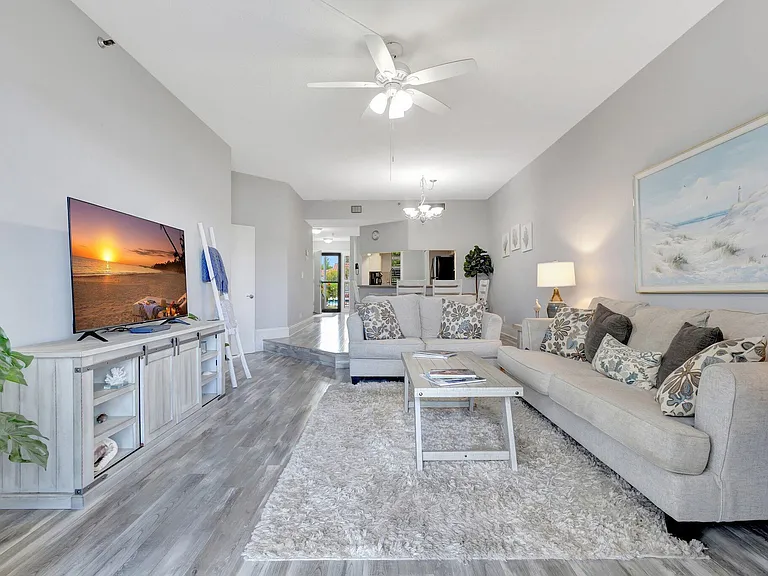 200 Waterway Rd #109 — Photo 8