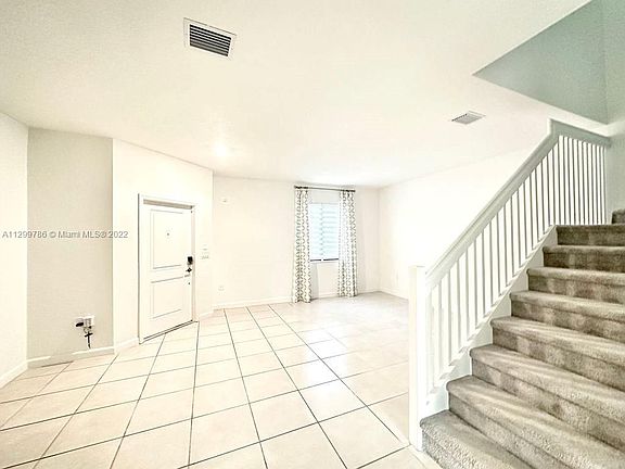 4th image of 20800 NE 5th Ct #Wnbcbb