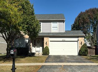 2720 Spinnaker Dr, Aurora, IL 60503