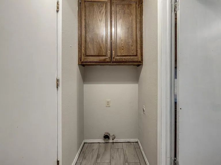 523 N Robin Way — Photo 34